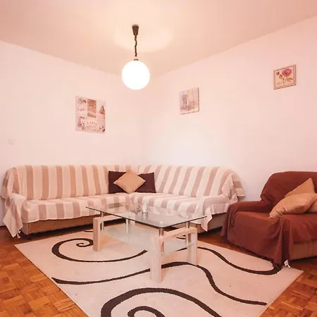 Iv Apartment Vodice